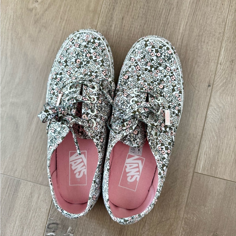 Vans Floral Print Sneakers in White, Green & Pink